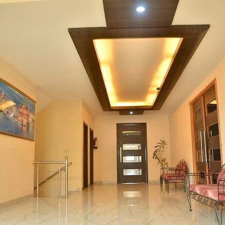 Hotel Milan Palace Амритсар Екстериор снимка